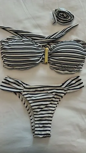 Biquíni lindo e elegante