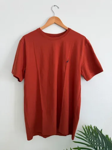 Camiseta importada nautica - Tamanho americano L cor laranja escuro