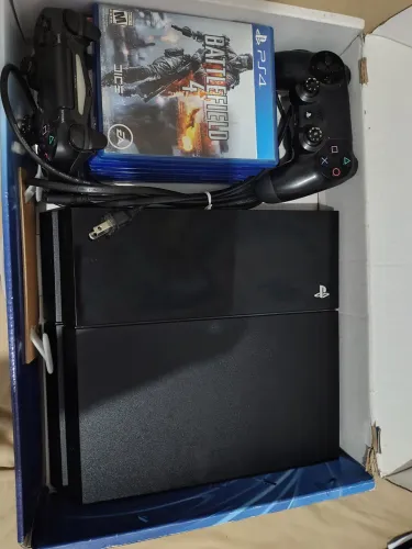 PS4 Conservado. 