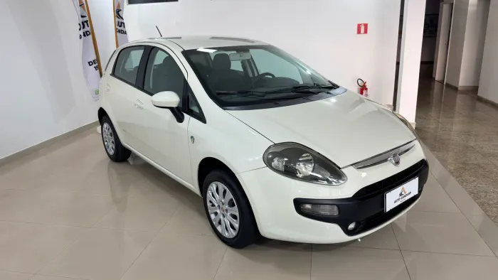 Fiat Punto Attractive Italia 1.4 F.flex 8V 5P 2013