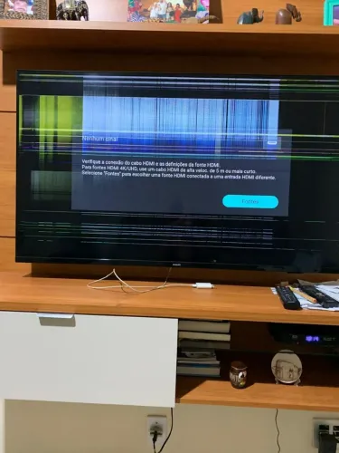 Smart TV 50 pol philips com listras