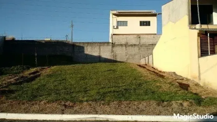 Terreno à Venda no Residencial Recanto Verde Taubaté - SP