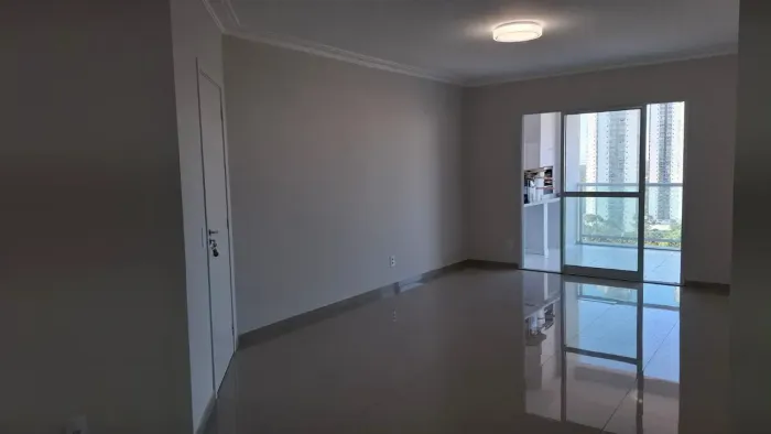 Imóvel para aluguel tem 125 metros quadrados com 3 quartos em Parque Esplanada - Embu das 