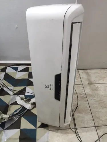 Vendo ar-condicionado Eletrolux 