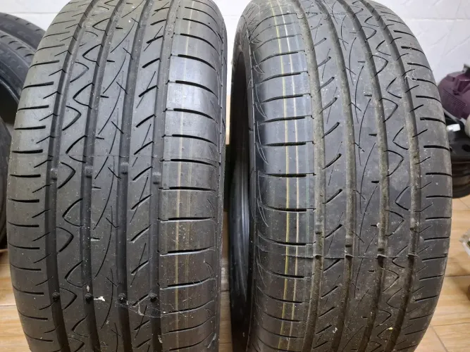 Pneus aro16 215/60/16 Continental