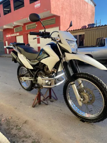 Bros 2014 150 cilindradas