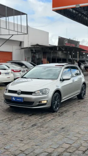 Volkswagen Golf Comfortline 1.6 MSI Total Flex Aut. 2016