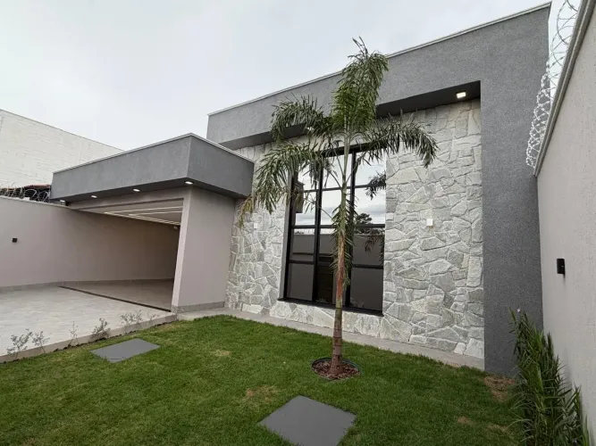 Casa 4 Suítes no Jardim Atlântico em Goiânia