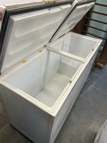 Freezer horizontal dupla ação 543litros Metalfrio