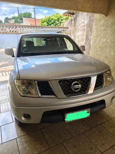 Nissan Frontier Se/se Strik CD 4X4 2.5 TB Dies. 2011