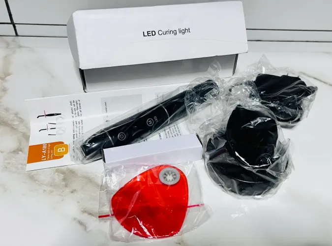 Caneta Fotopolimerizadora LED Sem Fio LY-A180 B Recarregável Odontológica 5W