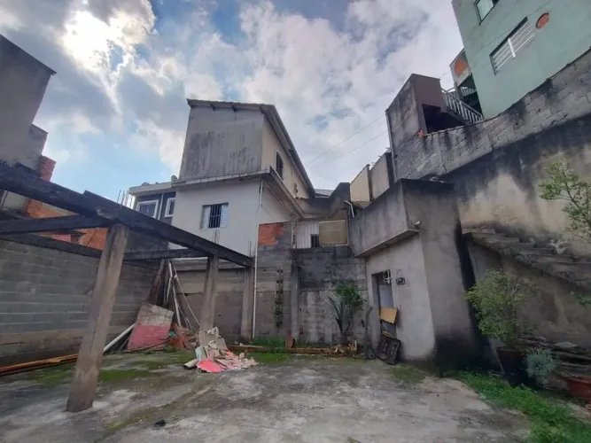 Terreno à venda, 187 m² com duas casas, por R$ 620.000 - Guaianases - São Paulo/SP
