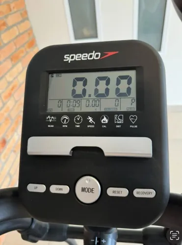 Elíptico Magnético Speedo E25 V3
