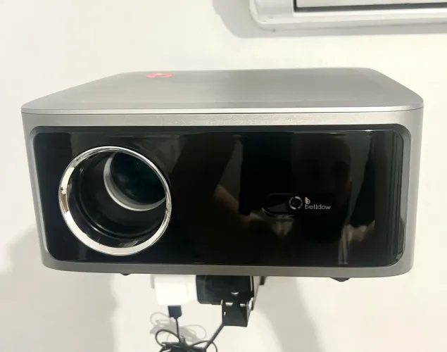 Projetor bettdow ac1071
