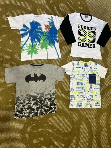 Kit com 4 camisetas infantis - tamanho 6 anos