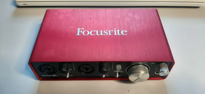 Placa de Audio Focusrite 2i2