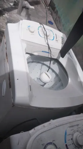 Máquina pra tirar as peças