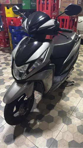 Moto Honda Elite 125