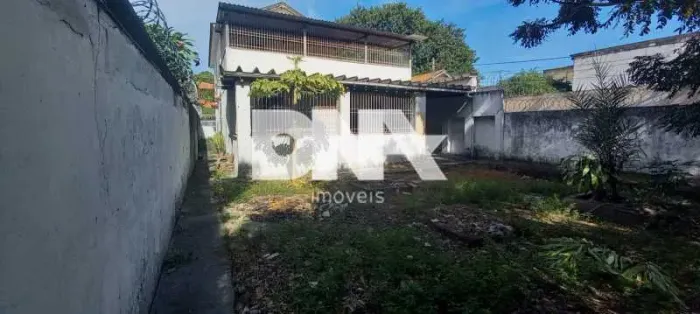 Casa de rua-À VENDA-Vaz Lobo-Rio de Janeiro-RJ