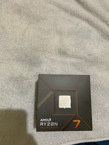 AMD Ryzen 7 7700 AM5 8C/16T LACRADO
