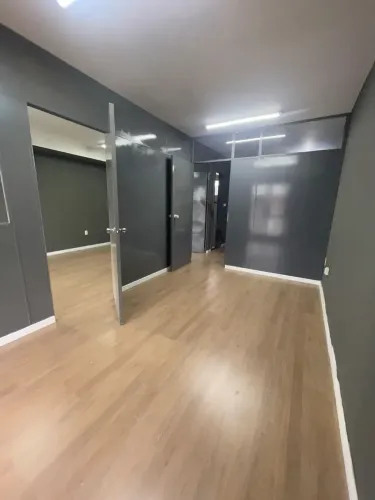 Ponto comercial/Loja/Box para venda possui 45 metros quadrados com 3 quartos