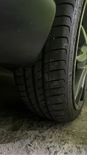 Vendo 2 pneus 165/45/A16