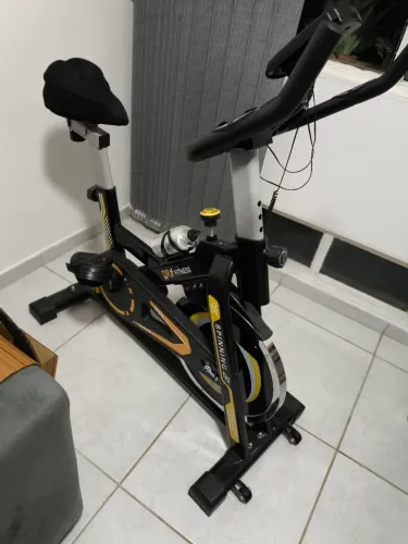 Bicicleta ergométrica c/ roda de inercia de 13kg Dr. Fitnesskg