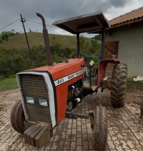 Trator Massey modelo 265 ano 2001