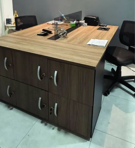 MESA ESTACAO DE TRABALHO 2 lugares com ARMÁRIO E DIVISORIA DE VIDRO LOJA IKONOFFICE 