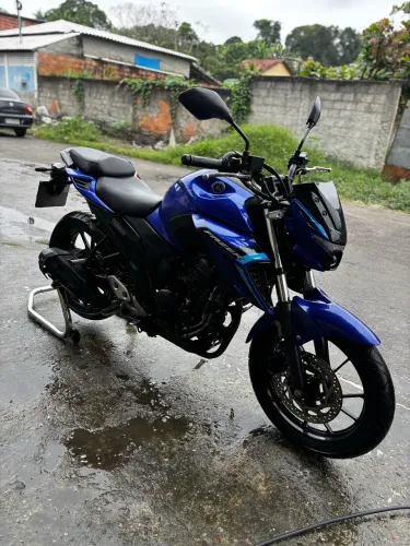 Fazer Fz25 conected 