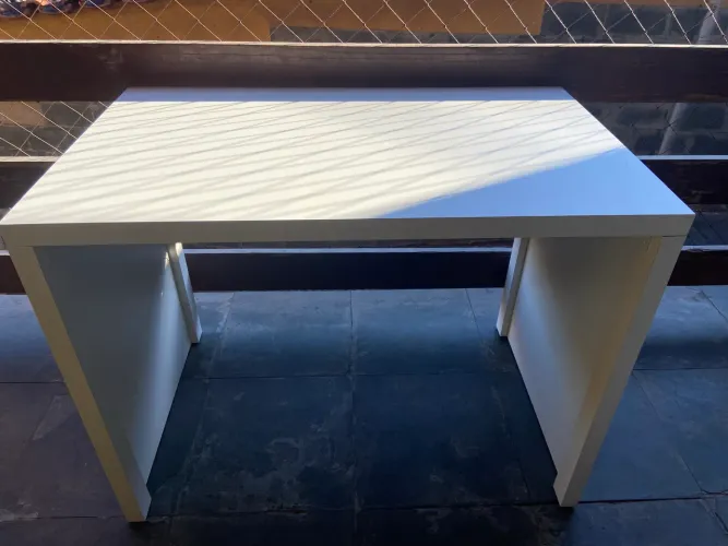 Mesa escritório/estudos resistente