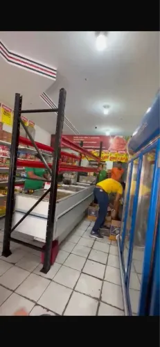 Vendo prateleira