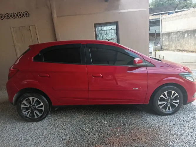 Chevrolet Onix Hatch LTZ 1.4 8V Flex Power Mec. 4P 2015