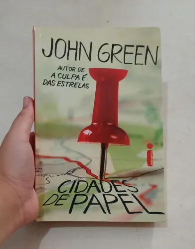 Livro Cidade de papel