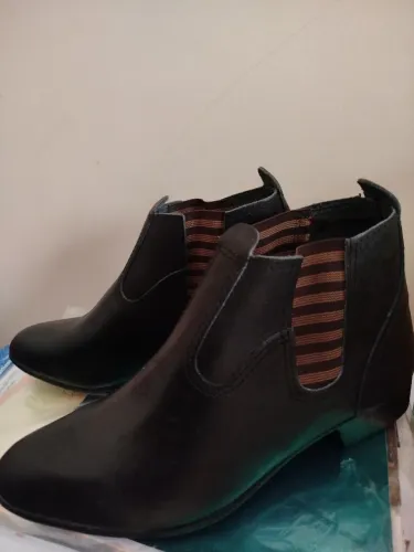 Bota de couro