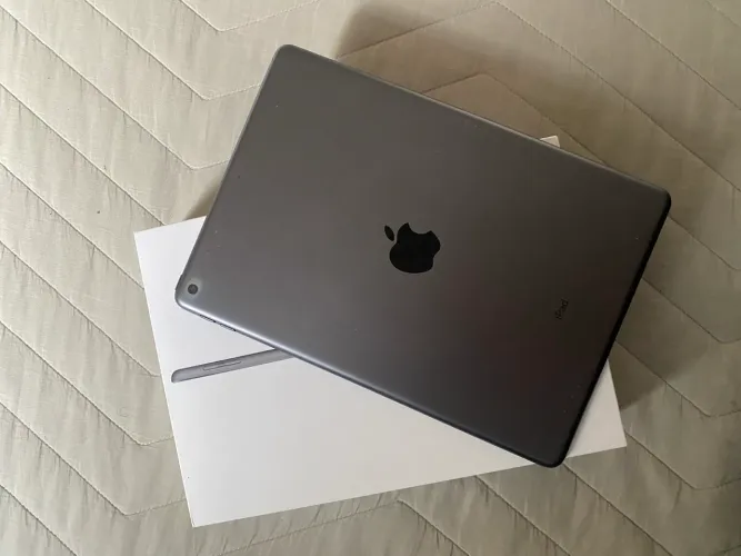iPad geração 8 128g 