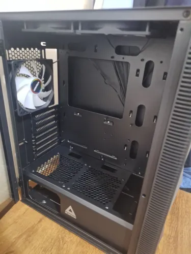 Gabinete Montech X3 MESH