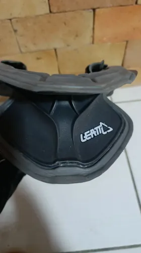 Protetor cervical Leatt Brace