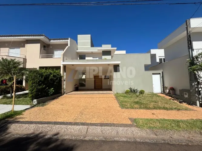 Sobrado em Condomínio no Village Damha II - São Carlos