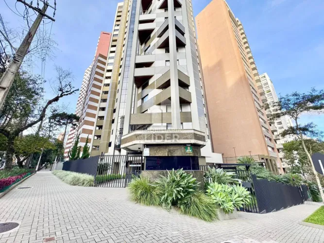 Exclusivo apartamento para locação em condomínio de Alto padrão- Água verde