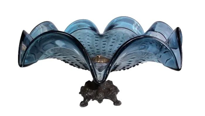 Antigo Centro de Mesa em Vidro Azulado e detalhes em metal