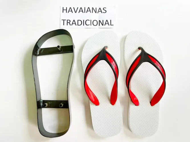Forma de Chinelo Havaianas Tradicional