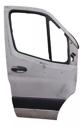 Porta Dianteira L D Mercedes Sprinter 416 2021 Usada
