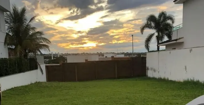 Terreno em Condomínio para Venda em Uberlândia, Jardim Holanda
