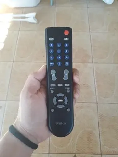 Controle de TV Philco original (Troco por carregador Samsung original)