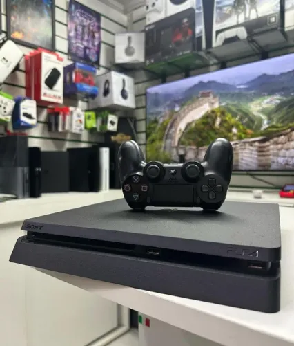 PS4 Slim 1 TB semi novo impecável com garantia