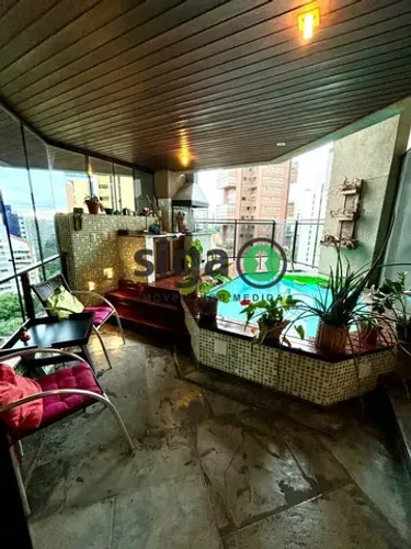 APARTAMENTO Á VENDA COM PISCINA NA VARANDA, 1 SUÍTE E 2 VAGAS!