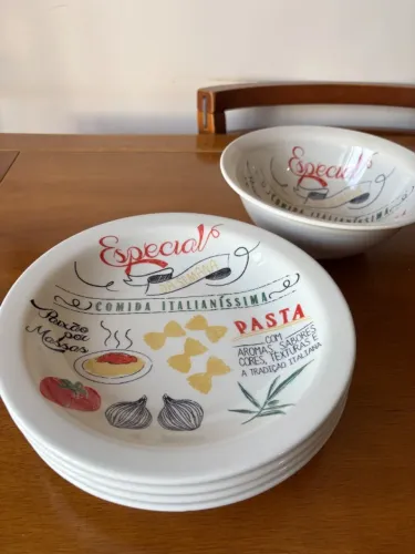 Kit Pratos ?Pasta? Oxford | 4 Pratos Fundos + Bowl para Servir | Tema Italiano