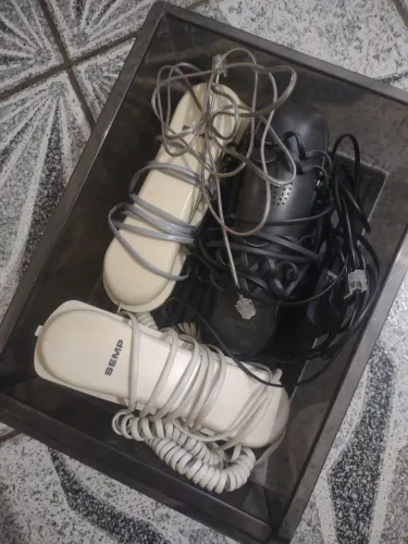 03 Telefones fixos Semp Toshiba e gôndola 