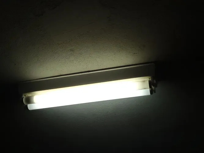 Luminária de Teto Fluorescente